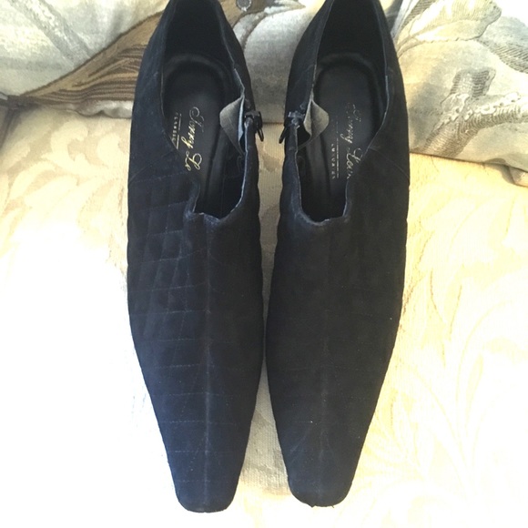 🎀DONATED HOST PICK🎀Elegant BOOTIES SHOES 🎀 - Picture 3 of 7